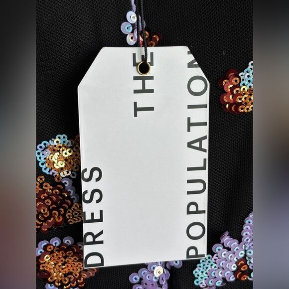 NWT Dress The Population

Nicole Black Sequin-Embellished Body-Con Midi-Dress - Picture 9 of 10